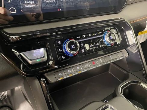New 2026 GMC Sierra 1500 AT4 w/ AT4 Premium Package AWD/4WD image 6