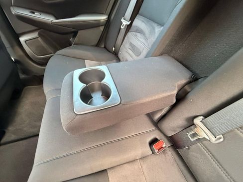 Used 2023 Nissan Sentra SR FWD image 31