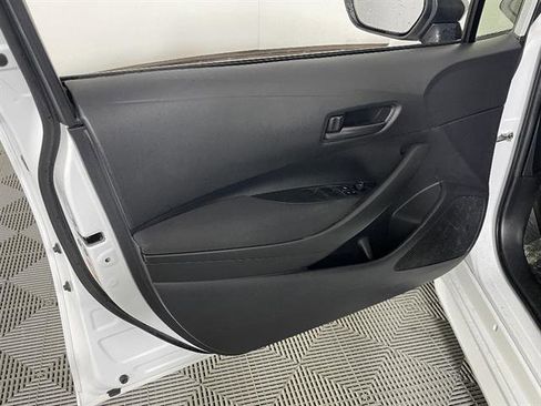 Certified 2022 Toyota Corolla LE image 20