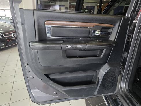 Used 2017 RAM 1500 Laramie w/ Convenience Group AWD/4WD image 22