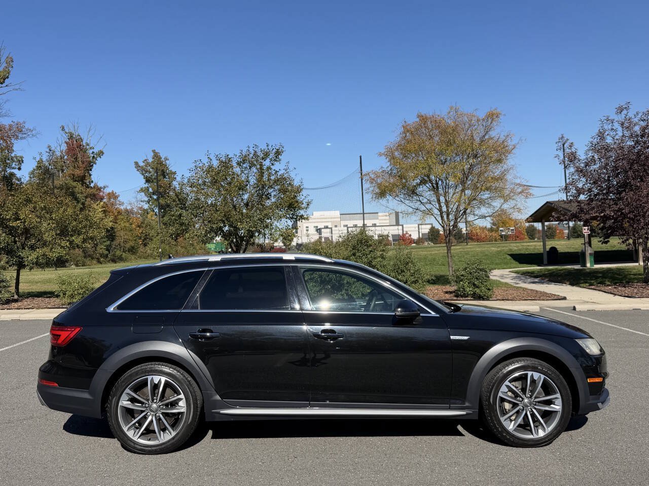 Used 2017 Audi A4 2.0T allroad Premium AWD/4WD image 7