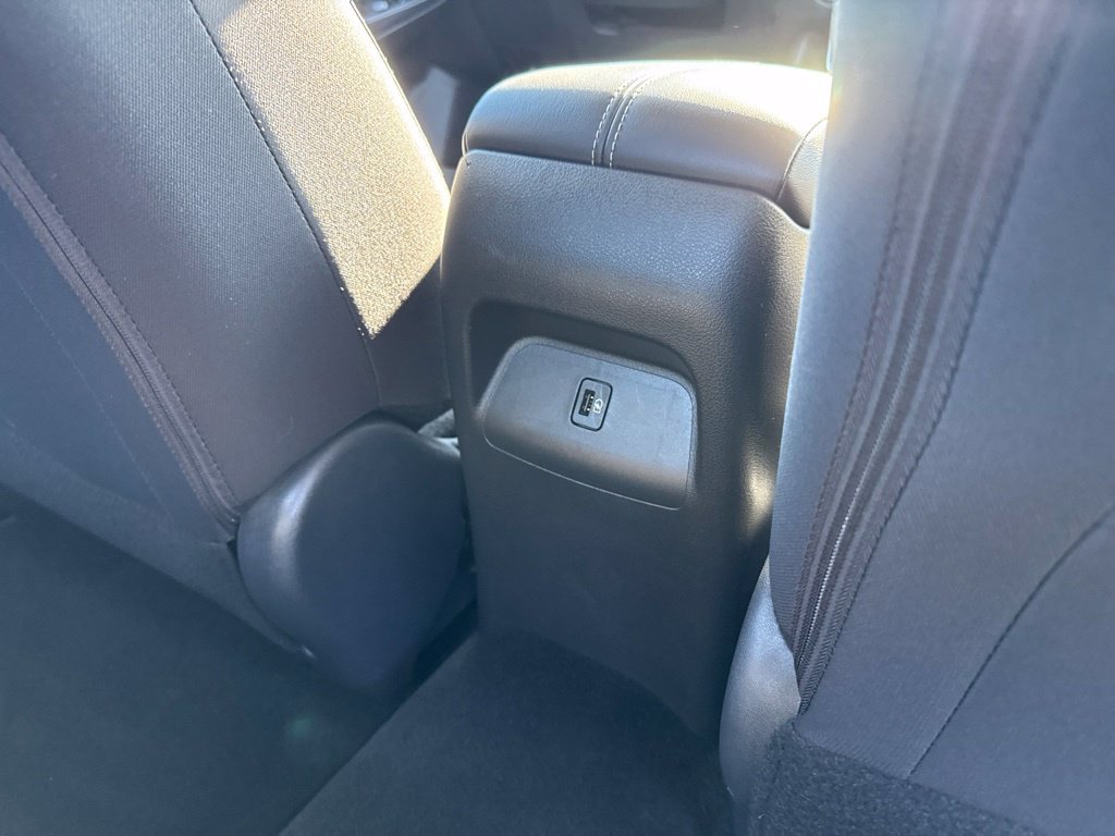 Used 2024 Nissan Sentra SV FWD image 18
