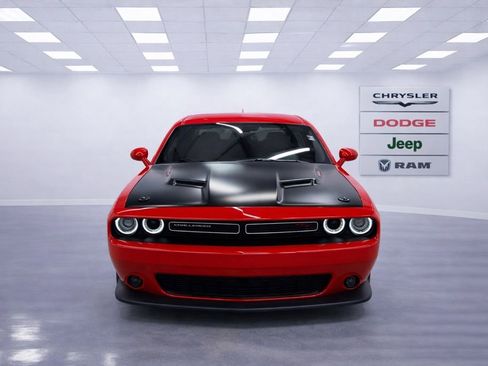 Used 2018 Dodge Challenger R/T Scat Pack w/ Leather Interior Group image 11