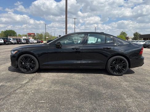 Used 2024 Volvo S60 B5 Plus w/ Climate Package AWD/4WD image 5