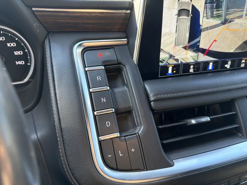 Used 2021 Chevrolet Tahoe High Country AWD/4WD image 26