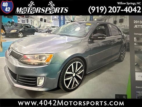 Used 2013 Volkswagen Jetta GLI Autobahn image 1