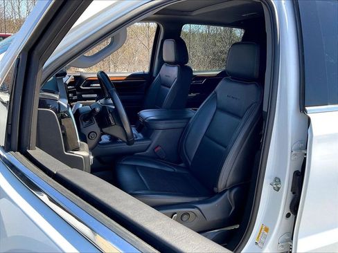 Used 2023 GMC Sierra 1500 Denali w/ Denali Reserve Package image 9