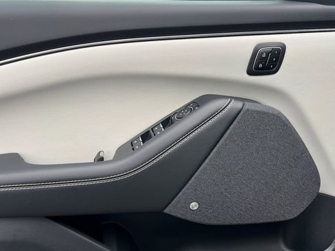 New 2025 Ford Mustang Mach-E Premium image 10