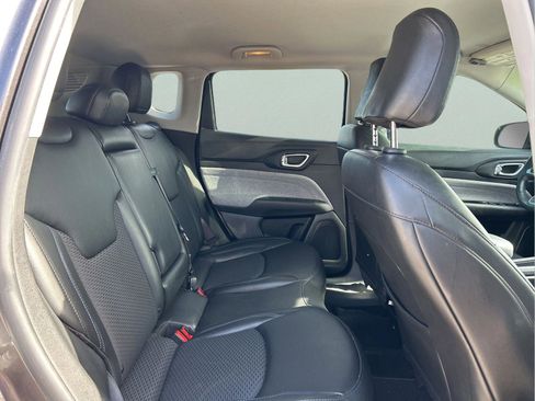 Certified 2022 Jeep Compass Latitude w/ Convenience Group image 30