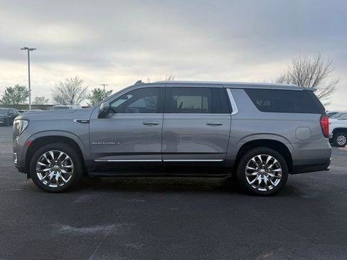 Used 2021 GMC Yukon XL Denali image 9