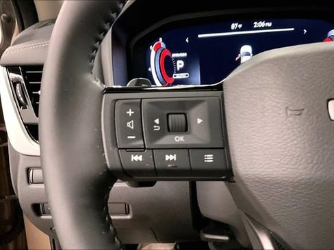 Used 2025 Nissan Rogue SL w/ Tech Package AWD/4WD image 27
