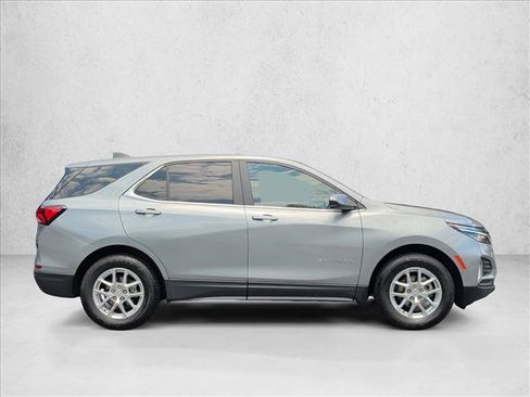 Used 2024 Chevrolet Equinox LT AWD/4WD image 4