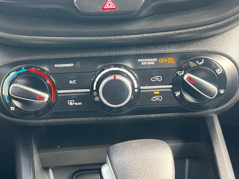 Used 2023 Kia Soul LX image 26