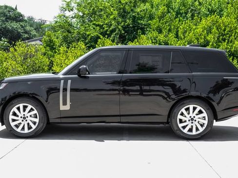 New 2026 Land Rover Range Rover Long Wheelbase SE AWD/4WD image 15