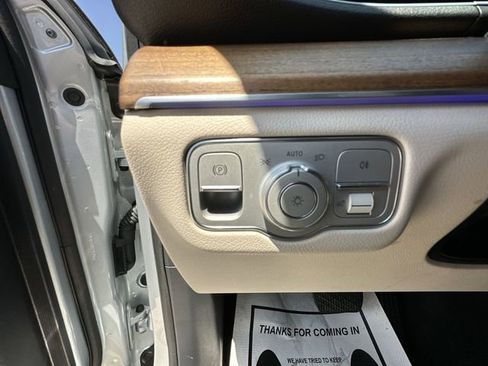 Used 2024 Mercedes-Benz GLE 350 4MATIC image 21