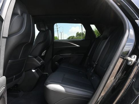 Used 2024 Cadillac Lyriq Luxury RWD image 19