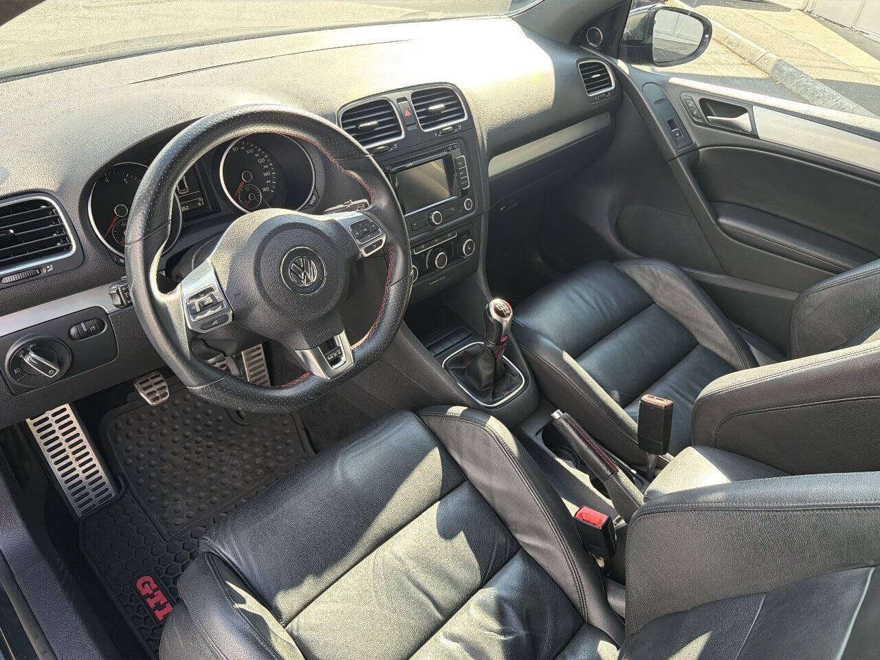 Used 2012 Volkswagen GTI Autobahn FWD image 26