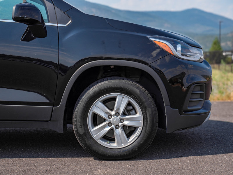 Used 2020 Chevrolet Trax LT w/ Driver Confidence Package AWD/4WD image 7