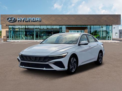 New 2026 Hyundai Elantra Limited FWD image 1