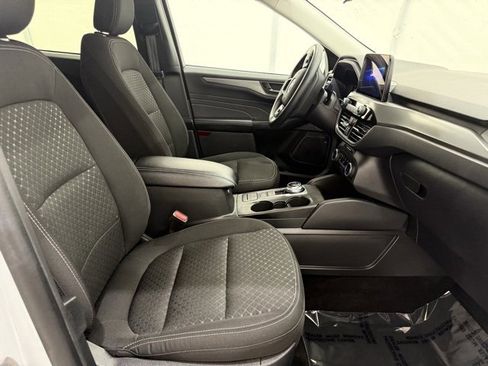 Used 2025 Ford Escape Active image 17