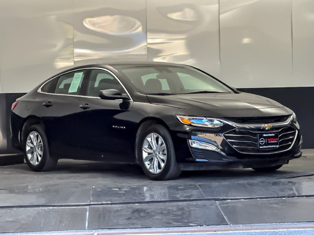 Used 2025 Chevrolet Malibu LT FWD image 1