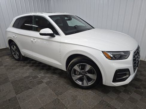 Used 2023 Audi Q5 2.0T Premium w/ Convenience Package AWD/4WD image 7