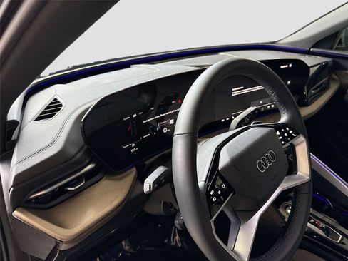Certified 2025 Audi Q5 Premium w/ Convenience Package AWD/4WD image 9