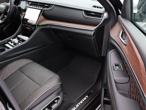 New 2025 Jeep Grand Cherokee L Summit image 52