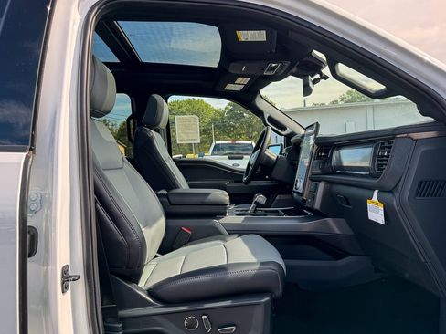 New 2025 Ford F150 Lightning Lariat image 13