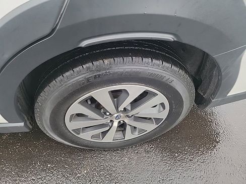 Used 2023 Subaru Outback Premium image 25