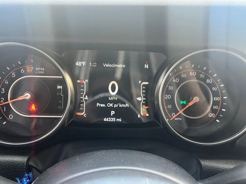 Used 2022 Jeep Gladiator Overland w/ Popular Equipment Package image 12