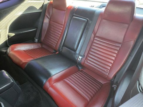 Used 2012 Dodge Challenger SXT RWD image 11