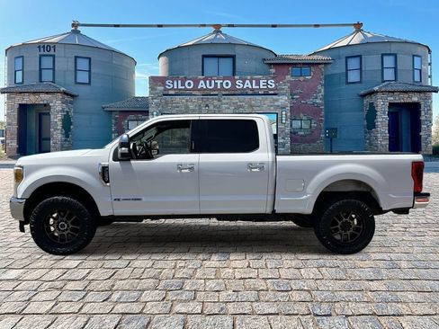 Used 2017 Ford F250 Lariat w/ Chrome Package AWD/4WD image 2
