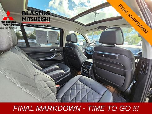 Used 2023 BMW X7 xDrive40i w/ Premium Package image 23