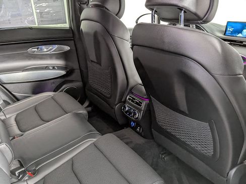 Used 2023 Genesis GV70 2.5T w/ Sport Prestige Package image 43