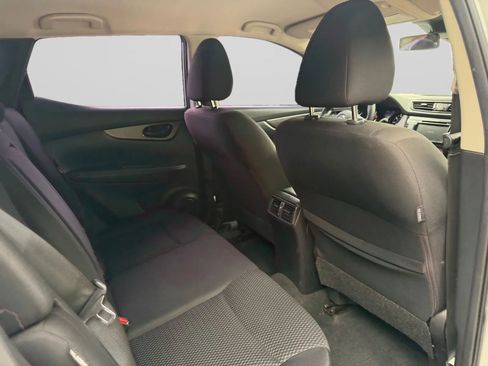 Used 2021 Nissan Rogue Sport S FWD image 32