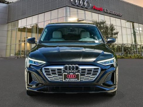 Used 2024 Audi Q8 e-tron Premium Plus w/ Premium Plus Package AWD/4WD image 6