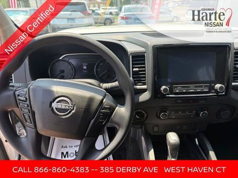 Certified 2024 Nissan Frontier SV w/ Tow Package AWD/4WD image 15