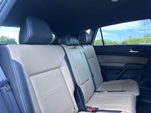 Used 2023 Volkswagen Atlas Cross Sport SE FWD image 26