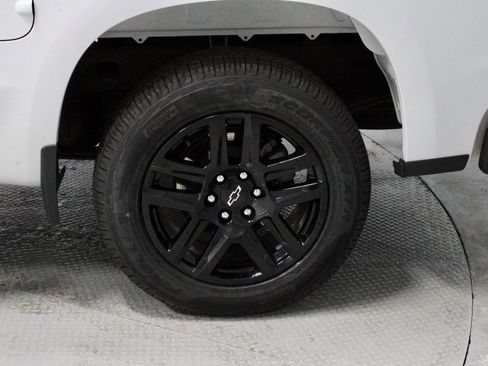 Used 2023 Chevrolet Silverado 1500 Custom w/ Rally Edition image 18