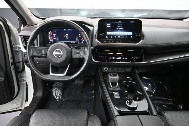 Used 2023 Nissan Rogue Platinum w/ Platinum Premium Package AWD/4WD image 11
