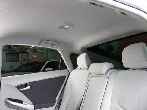 Used 2010 Toyota Prius FWD image 74