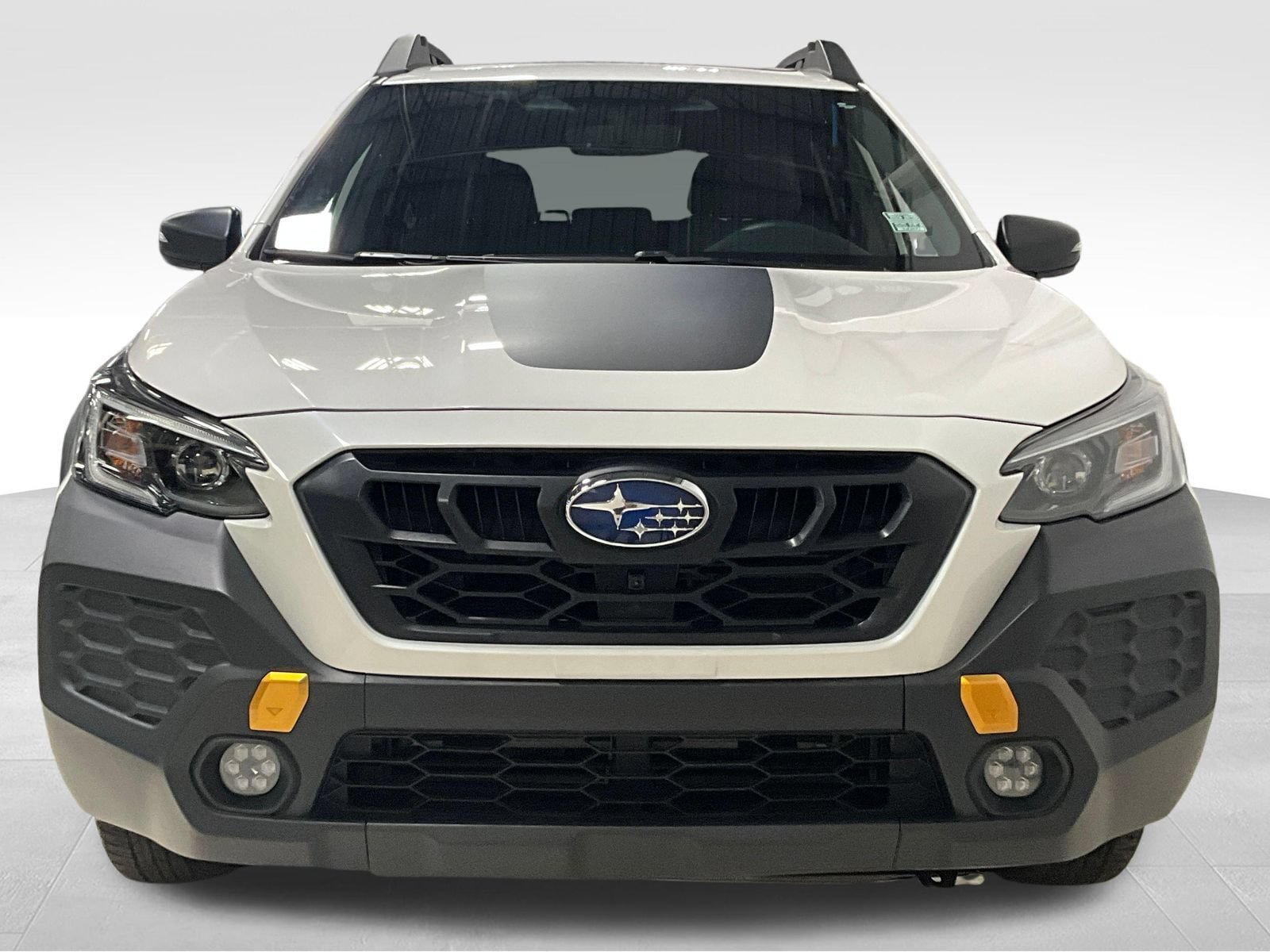 Used 2025 Subaru Outback Wilderness AWD/4WD image 2