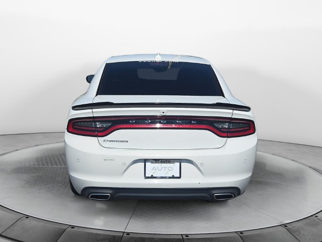 Used 2023 Dodge Charger SXT RWD image 4