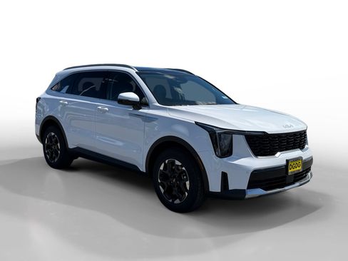 New 2026 Kia Sorento S FWD image 7