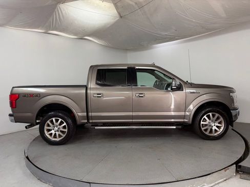 Used 2018 Ford F150 Lariat w/ Equipment Group 502A Luxury AWD/4WD image 5