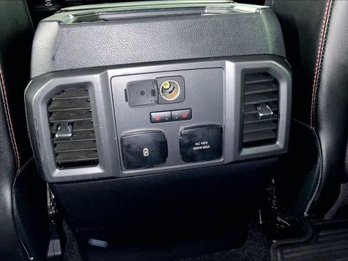 Used 2019 Ford F150 Lariat w/ Equipment Group 502A Luxury AWD/4WD image 32