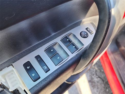 Used 2013 Chevrolet Silverado 1500 LT image 13