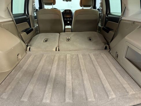 Used 2015 Jeep Patriot Latitude image 29