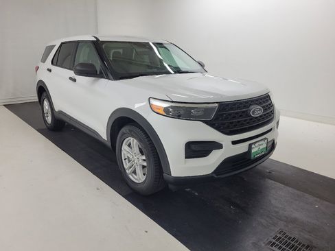 Used 2023 Ford Explorer 4WD image 13